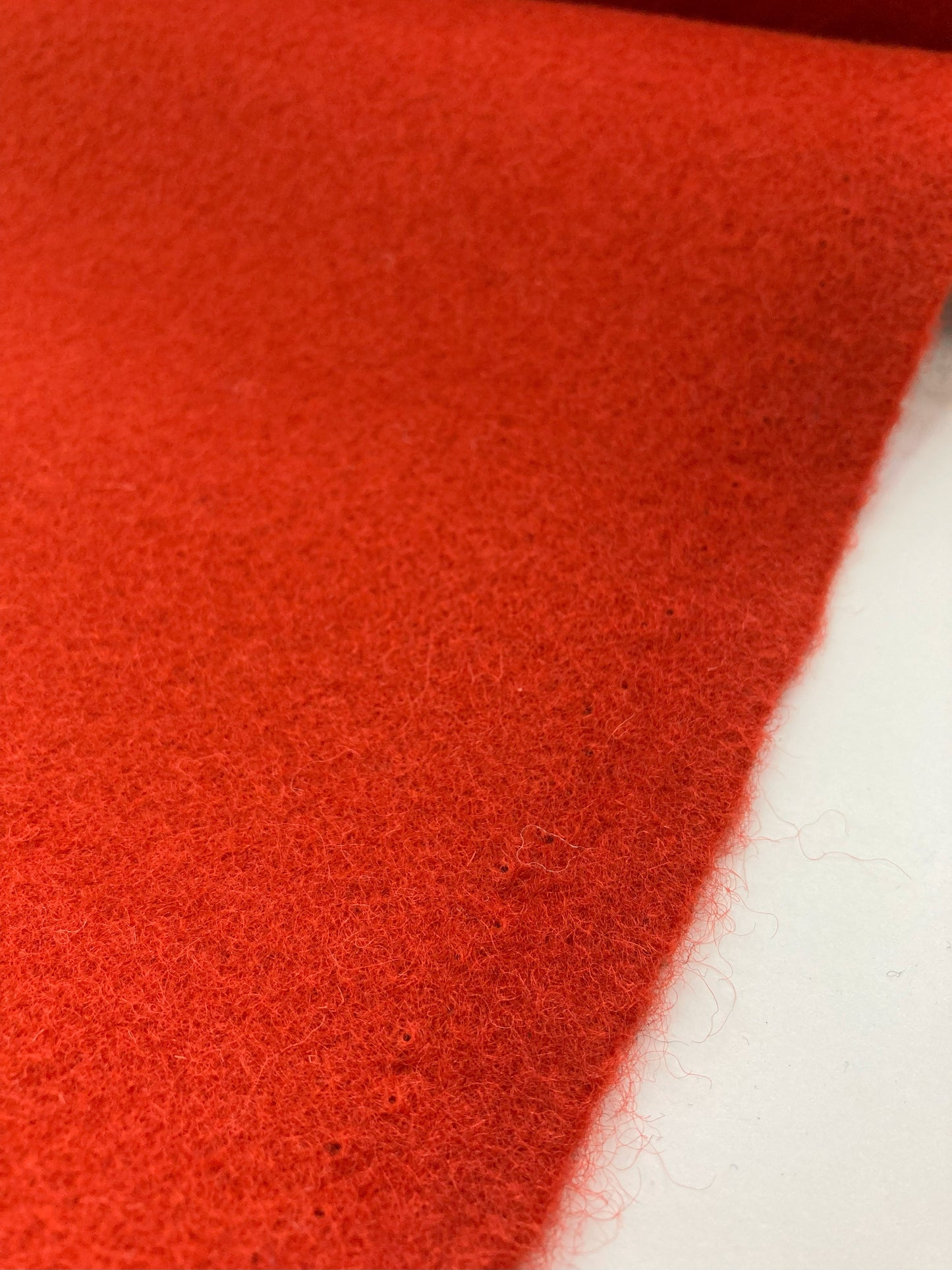 Gabriel Europost 2 classic fabric in 100% recyclable wool - Modern Upholstery