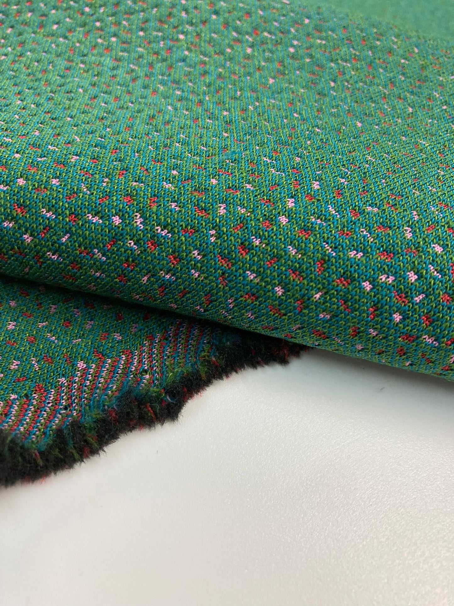 Kvadrat Febrik Sprinkles by Bertjan Pot | Upholstery fabric with dots - Modern Upholstery