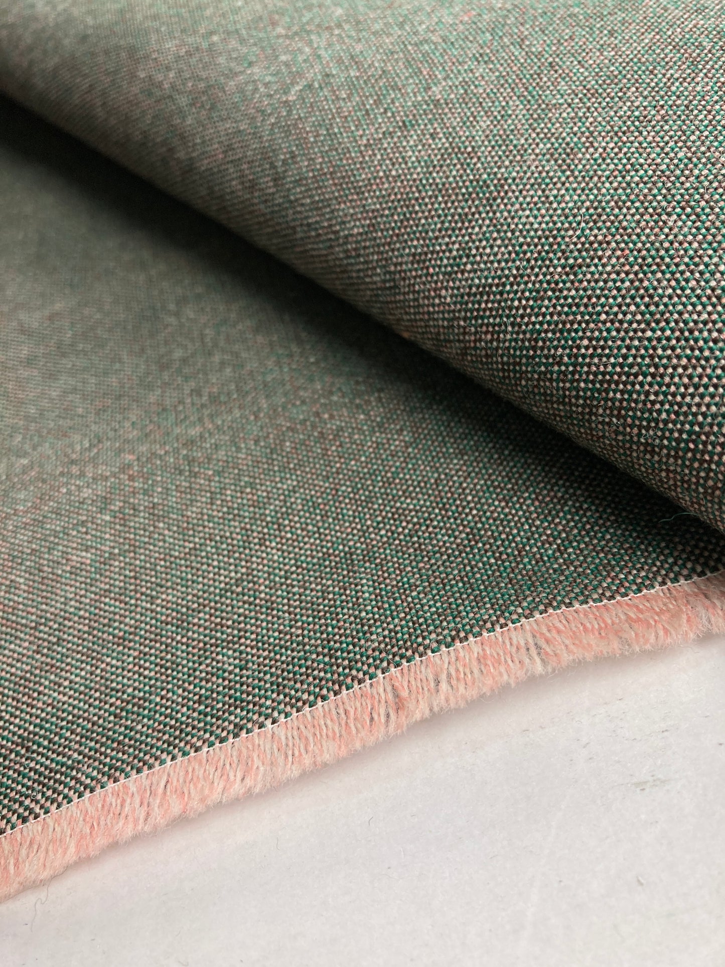 Kvadrat Atlas von Margrethe Odgaard mehrfarbiger Design-Möbelstoff 