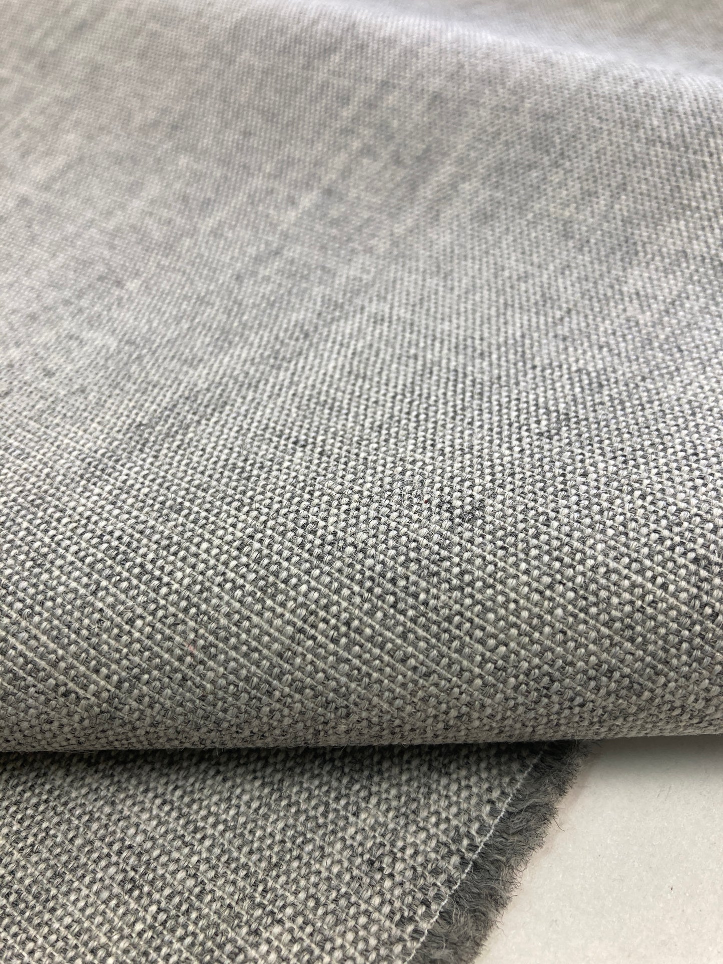Kvadrat Canvas 2 von Giulio Ridolfo Design Möbelstoff
