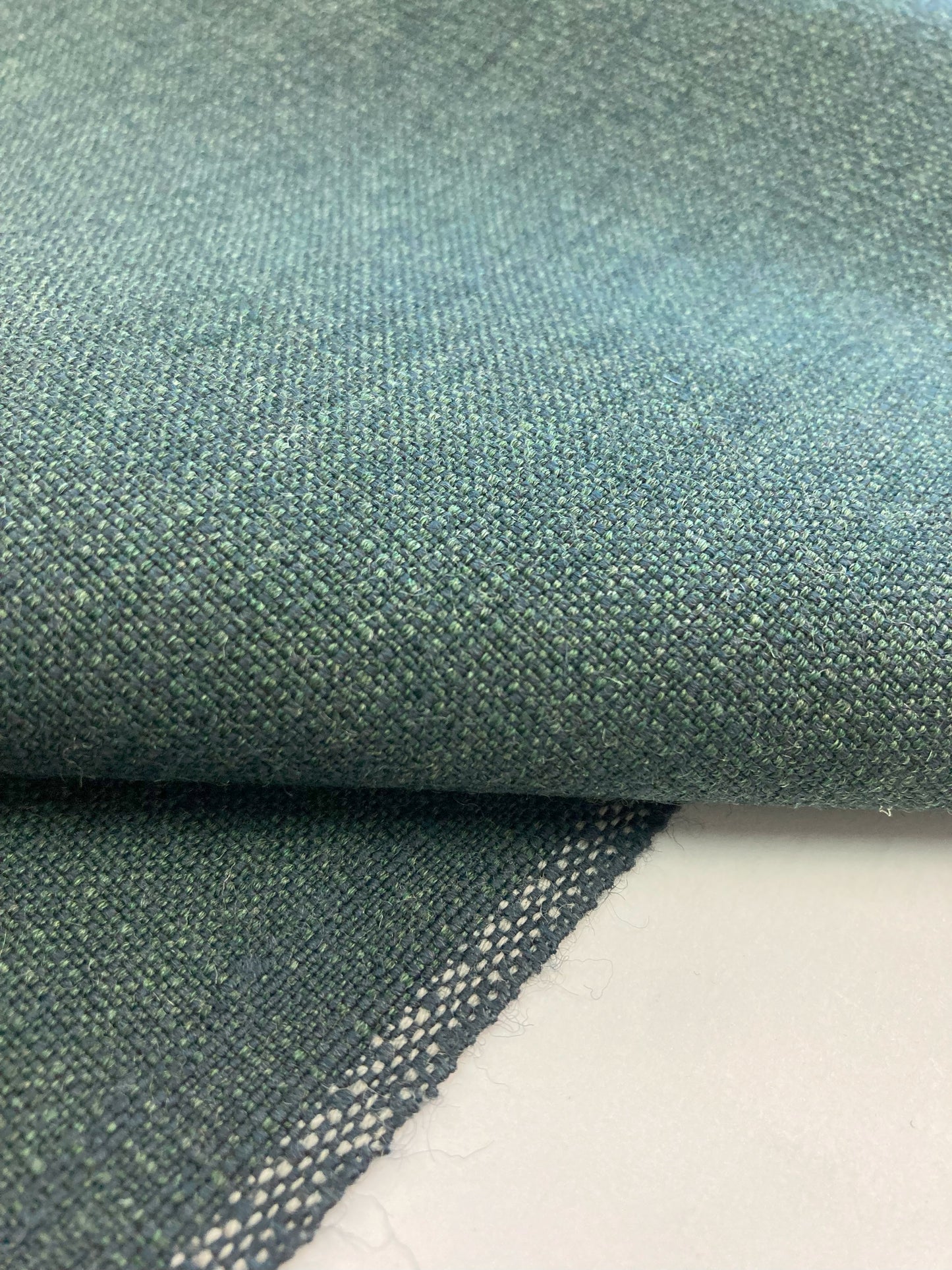 Gabriel Crisp design end color Mette Krebs Petersen - Modern Upholstery