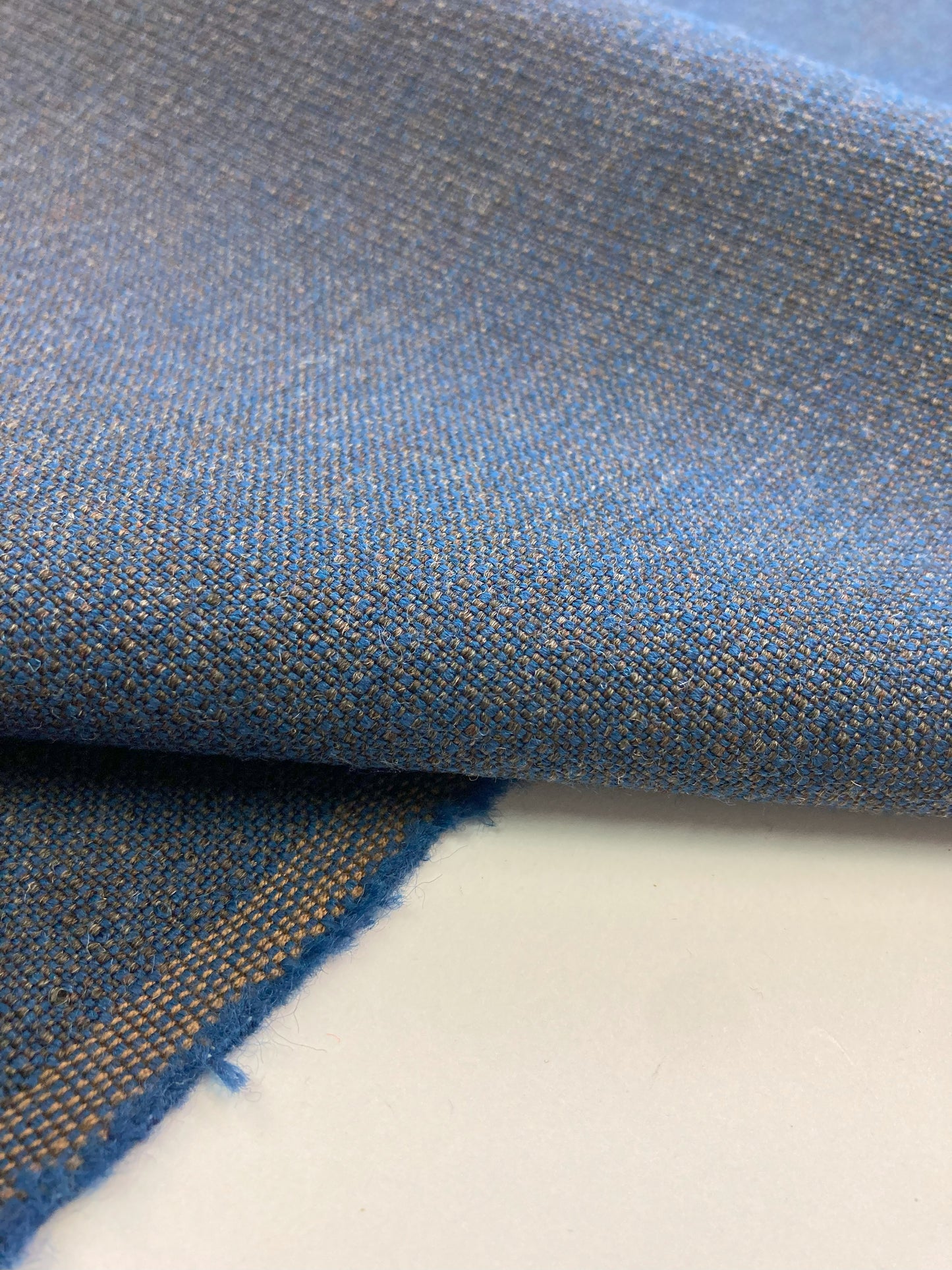 Gabriel Crisp design end color Mette Krebs Petersen - Modern Upholstery
