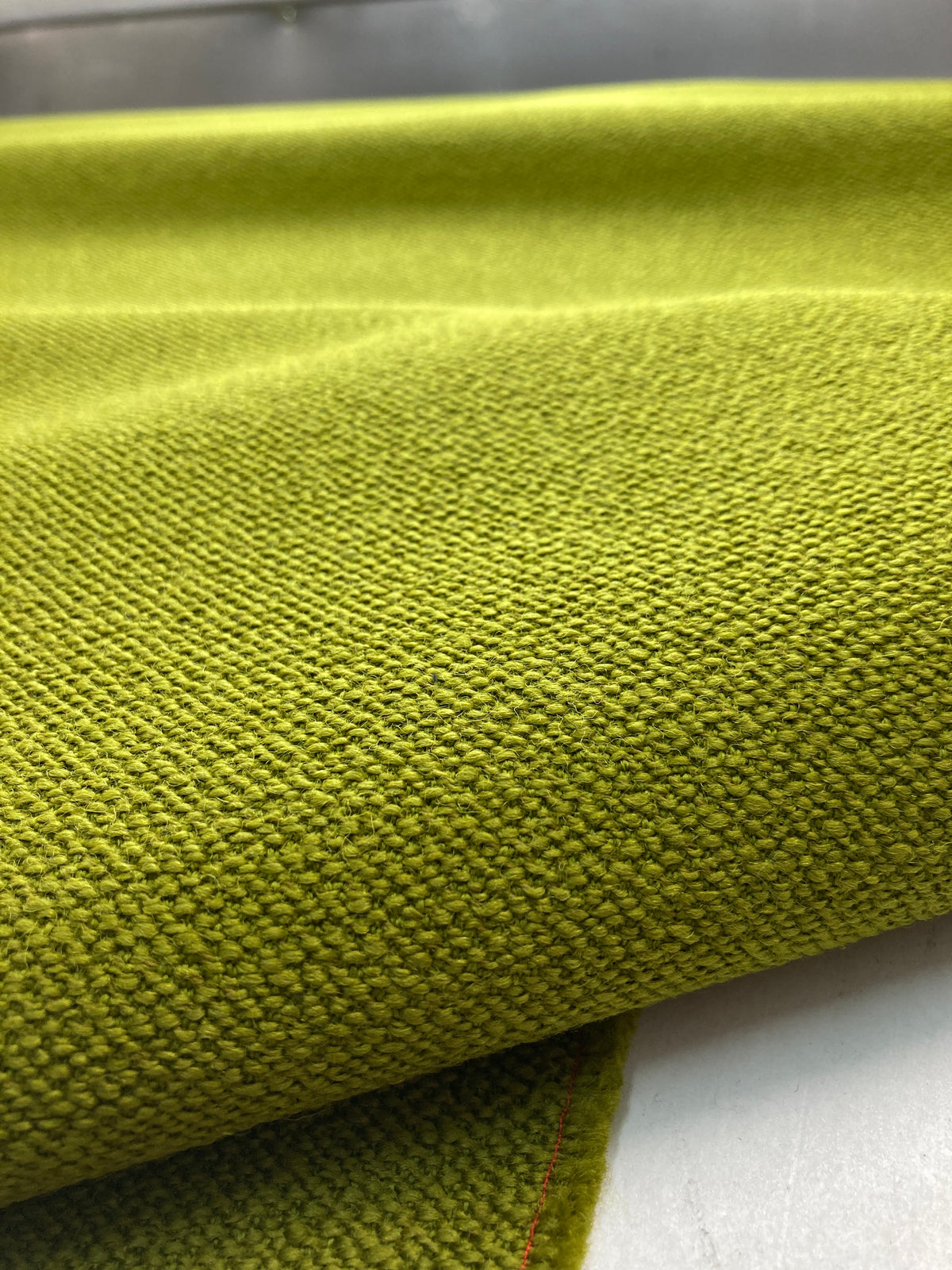 Kvadrat Vidar 4-Stoff – Tiefe Textur und intensive Farben für anspruchsvolle Innenräume. 